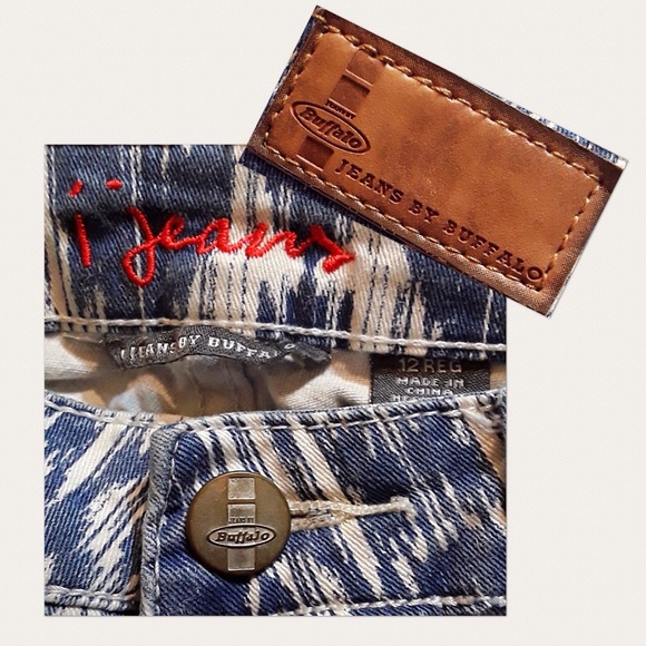 iJeans - Picture 2 of 2